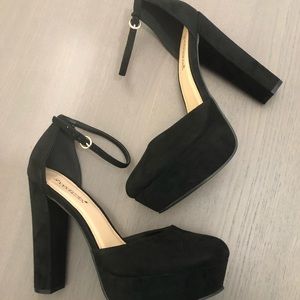 SHOE DAZZLE 🔥 Sabrina Platform Pumps Black